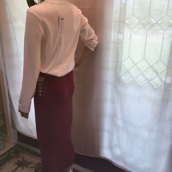 2piece outfit Chico’s Top & Tapered Maki Skirt - Picture 7 of 12